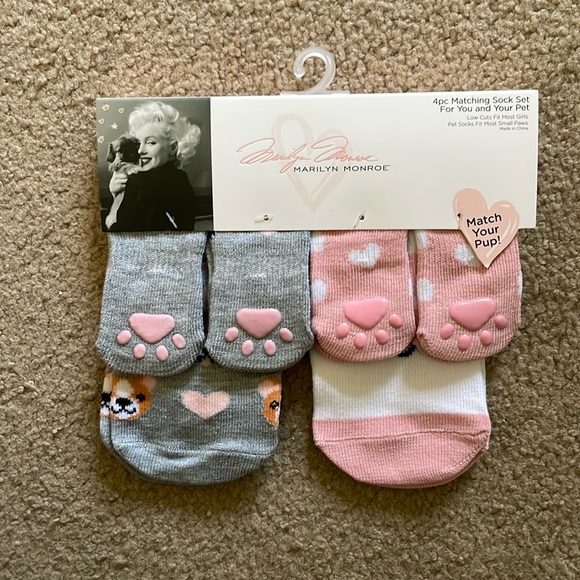 Marilyn Monroe 4 Piece Matching Socket Set For You & Pet - Picture 1 of 9
